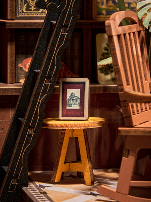 Angolo studio tranquillo in miniatura – Immagine 5
