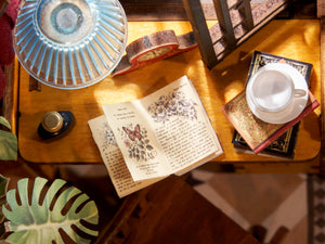 Angolo studio tranquillo in miniatura – Immagine 6