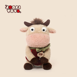 Mucca di peluche in abiti tradizionali – 28,5 cm – Immagine 5