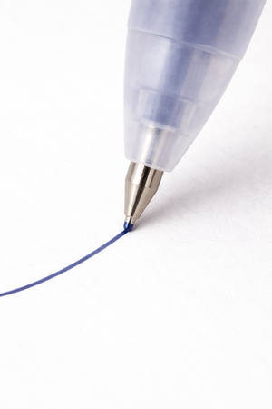 Penna gel blu indaco a punta fine – 0,5 mm – Immagine 2
