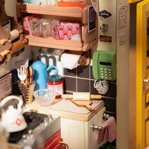 Piccola cucina di casa in miniatura – Immagine 6
