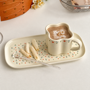 Tazza e piattino in ceramica a tulipano – 120 ml – Immagine 1