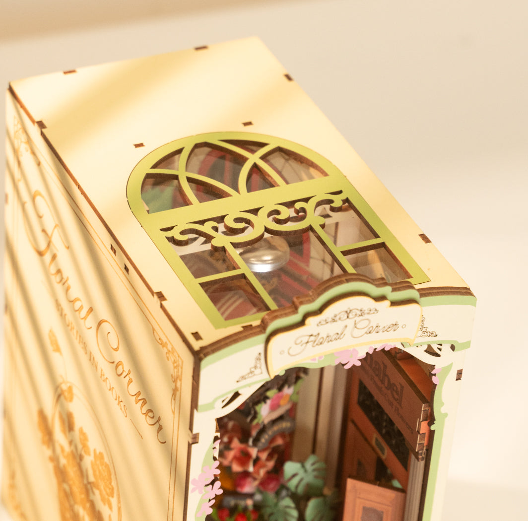 Angolo fiorito in miniatura – Immagine 3
