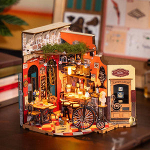 Bar e ristorante in miniatura con illuminazione – Immagine 2