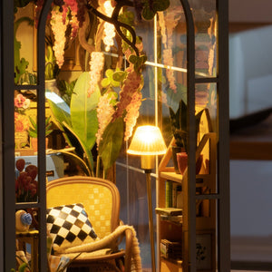 Casa giardino in miniatura per libreria – Immagine 2