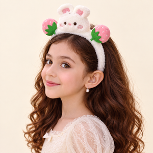 Fascia per capelli in peluche con coniglio e fragola – Immagine 5