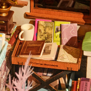 Libreria in miniatura con illuminazione – Immagine 5