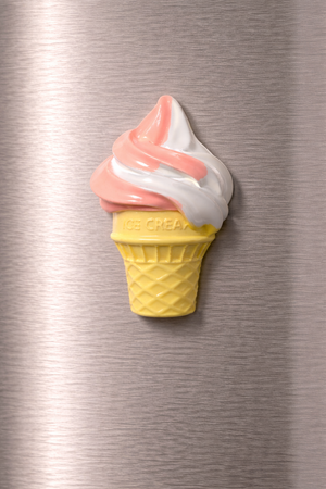 Magnete da frigorifero – Cono gelato colorato – Immagine 1