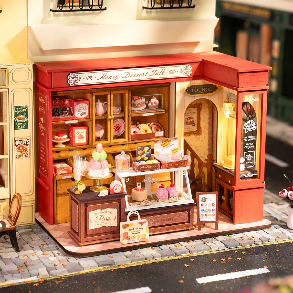 Negozio di dolci in miniatura da assemblare – Immagine 2