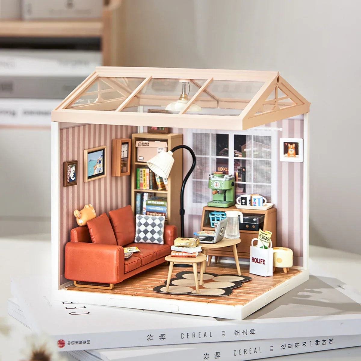 Salotto accogliente in miniatura – Immagine 3