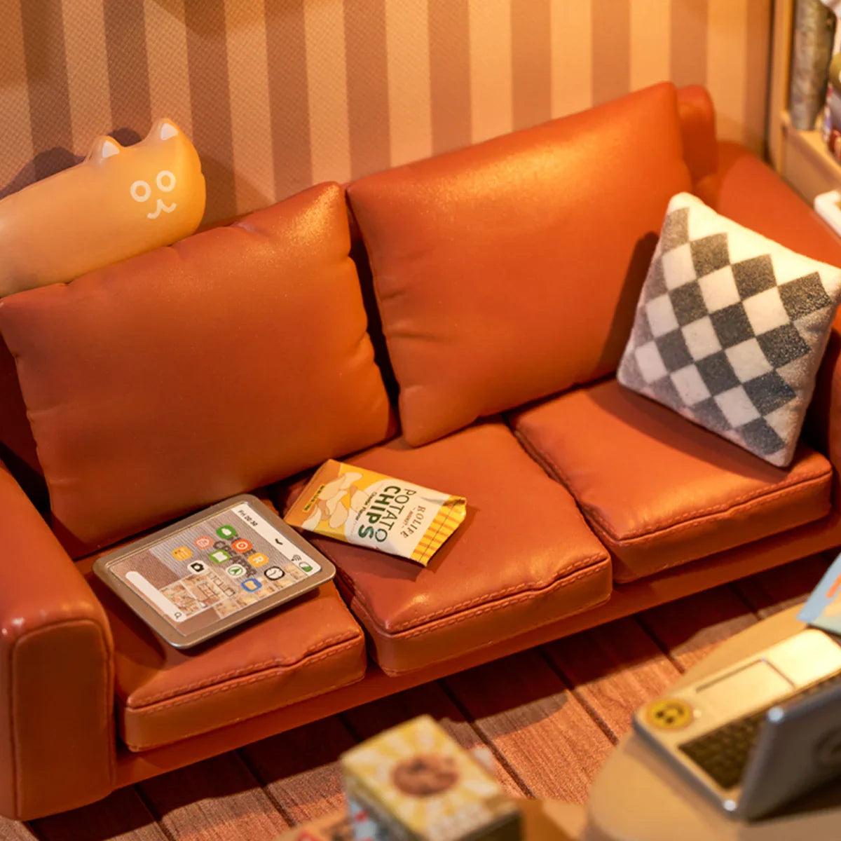 Salotto accogliente in miniatura – Immagine 5