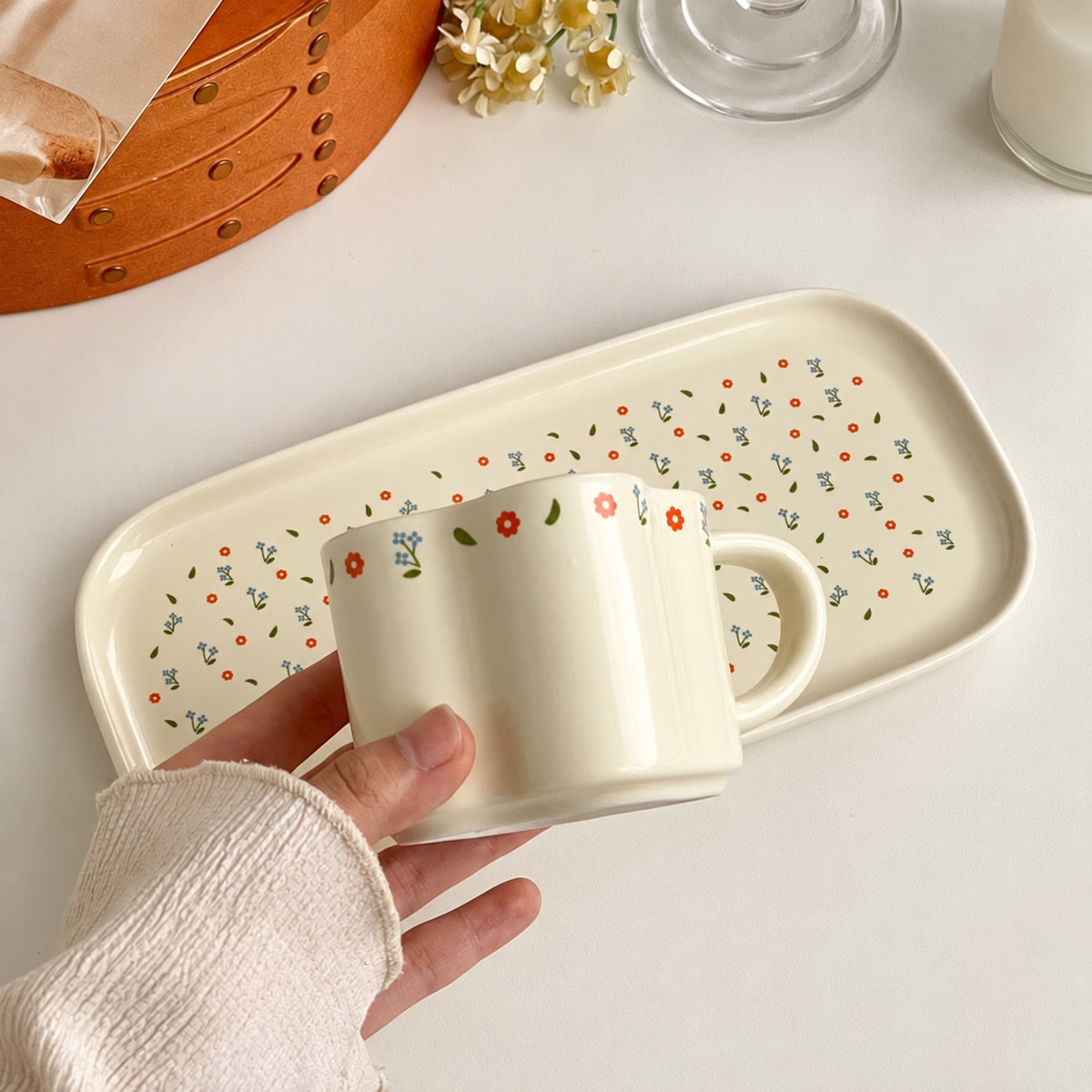 Tazza e piattino in ceramica a tulipano – 120 ml – Immagine 4